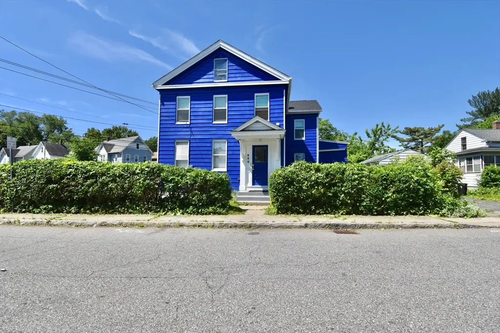 250 School St, Chicopee, MA 01013 - #1