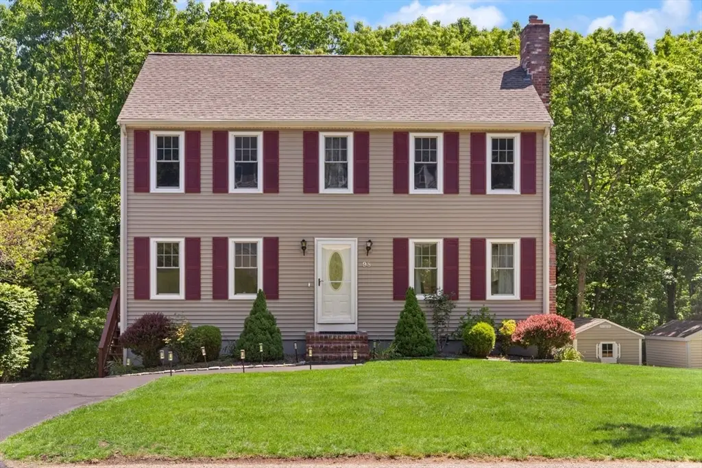 98 Laurelwood Dr, North Attleboro, MA 02760 - #1