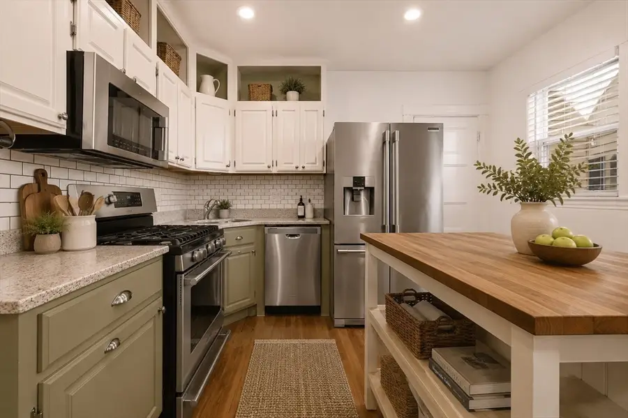 124 Melville Ave #1, Boston, MA 02124 - #3