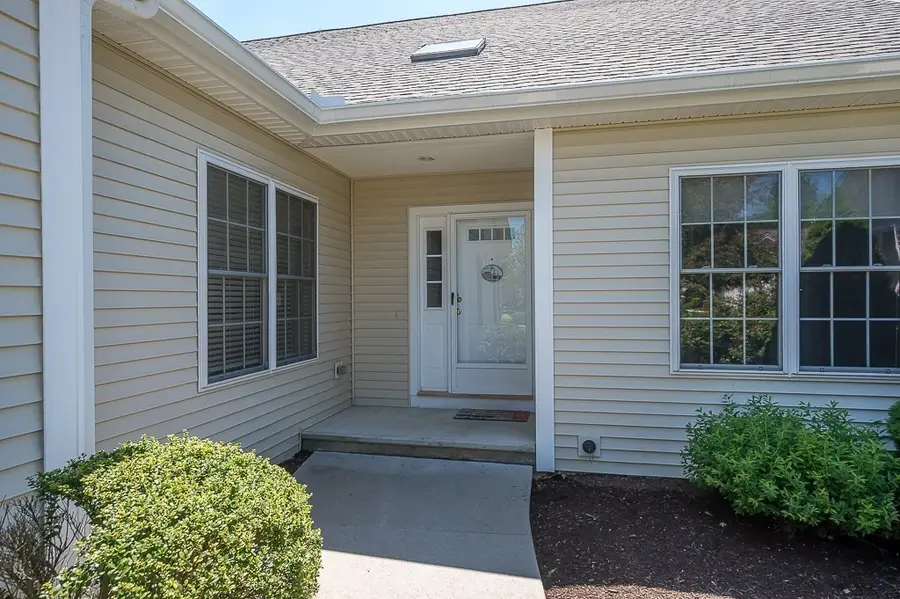 7 Blossom Tree Drive #7, Shrewsbury, MA 01545 - #3