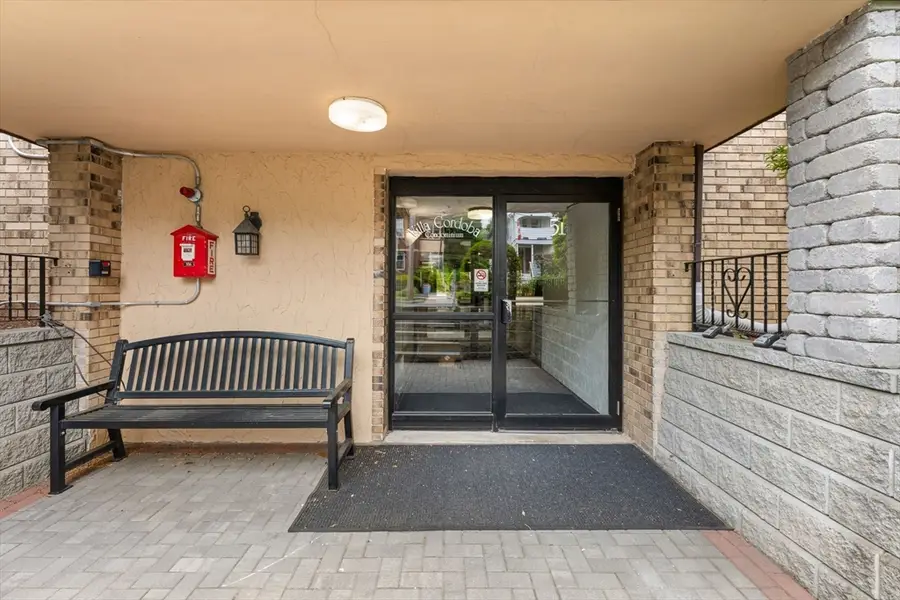 43-51 Albion St #C9, Melrose, MA 02176 - #3