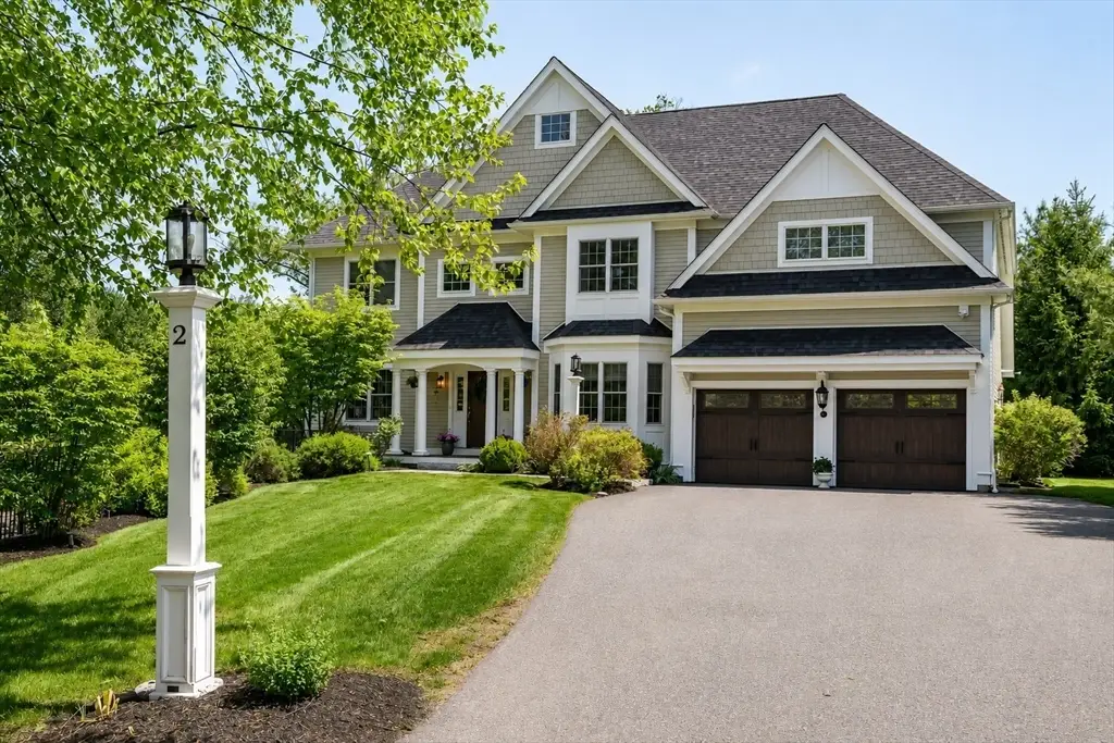 2 Hunters Ln, Natick, MA 01760 - #1
