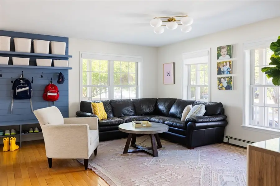 46 Howland Street #46, Needham, MA 02492 - #3