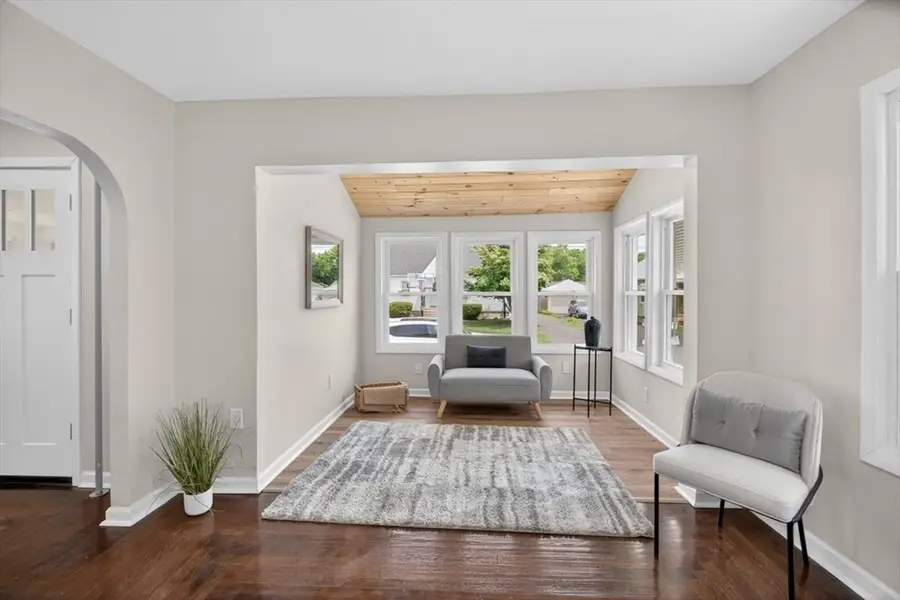 79 Kaveney St, Chicopee, MA 01020 - #3