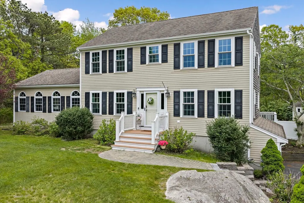 101 Barnfield Dr, Plymouth, MA 02360 - #1