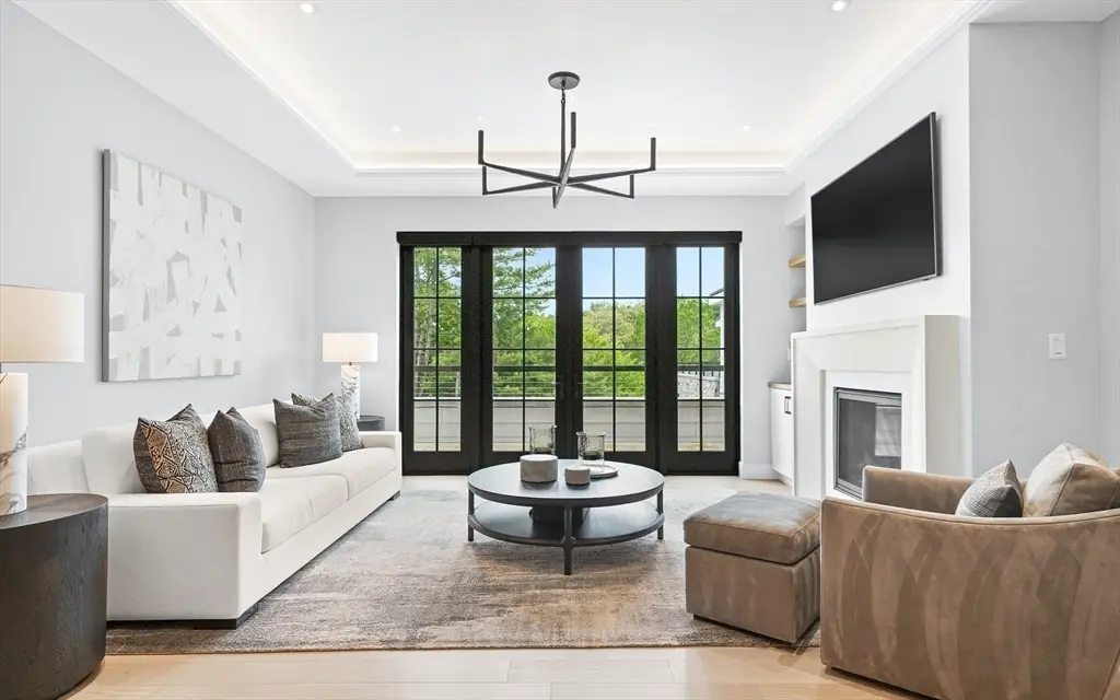 148 Weston Rd #304, Wellesley, MA 02482 - #1