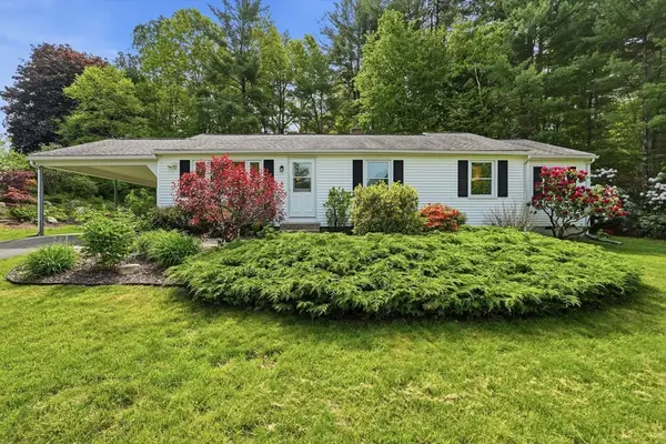 87 Logtown Rd, Amherst, MA 01002