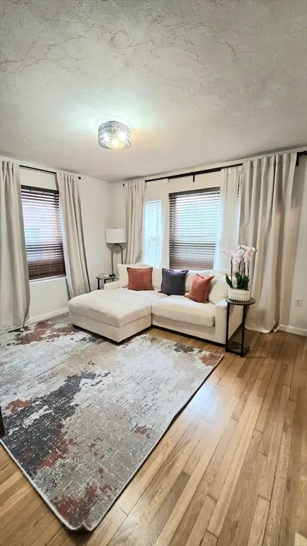 407 Washington St #2, Boston, MA 02124