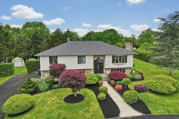 7 Diane Way, Westport, MA 02790