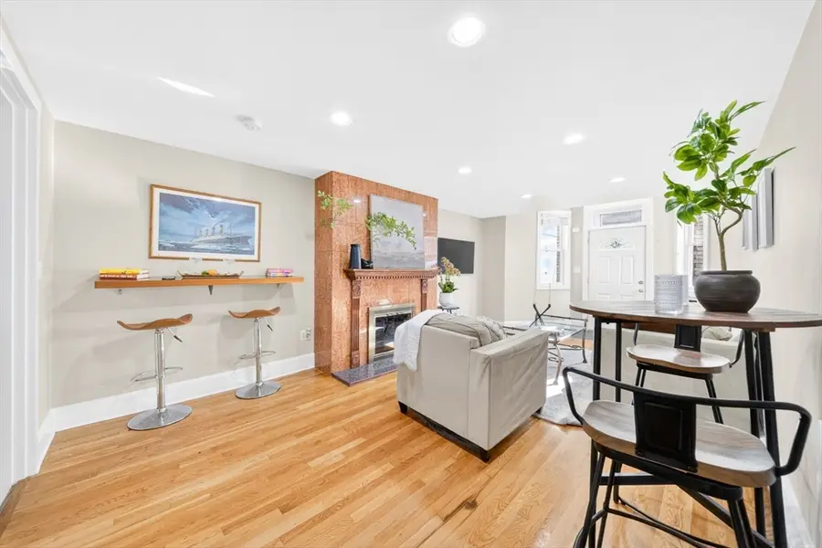 352 Tappan St #1, Brookline, MA 02445 - #3