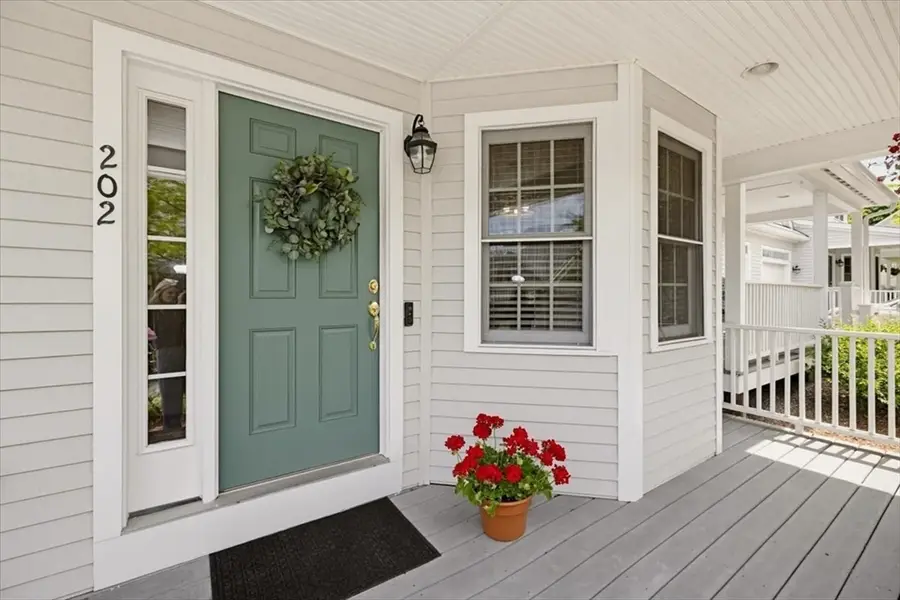 10 Charnstaff Ln #202, Billerica, MA 01821 - #2
