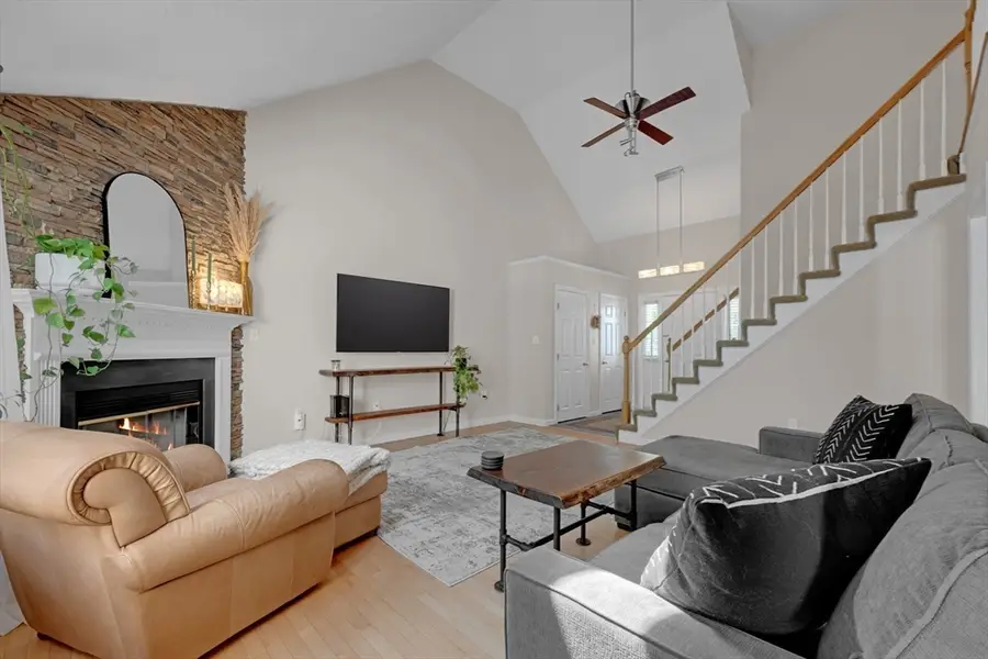29 Coldspring Dr #D, Sutton, MA 01590 - #3