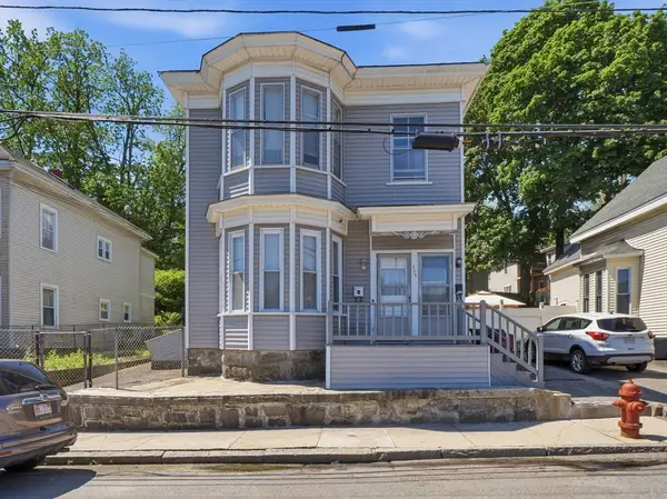 223 Stackpole St, Lowell, MA 01852