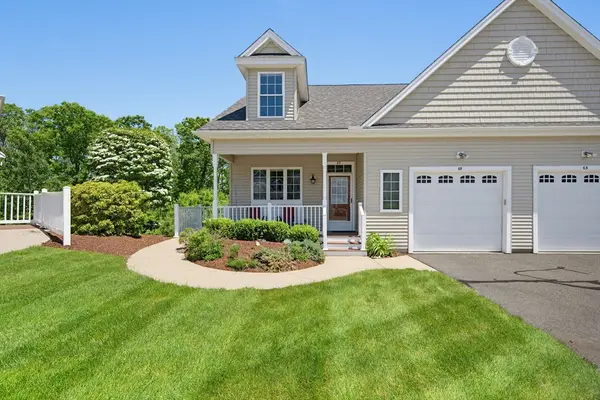 65 Grey Wolf Drive #65, Franklin, MA 02038