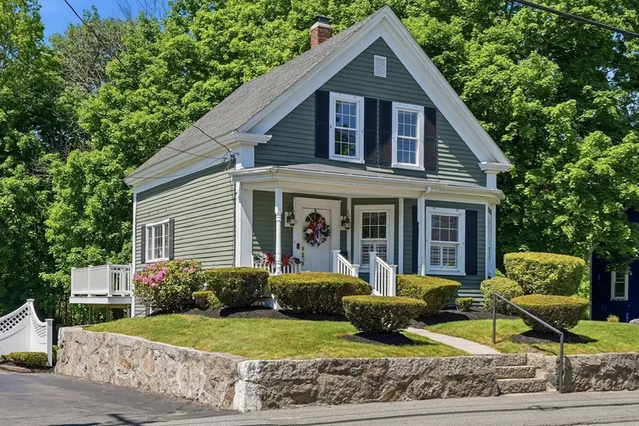 25 Linwood St, Holbrook, MA 02343 - #2