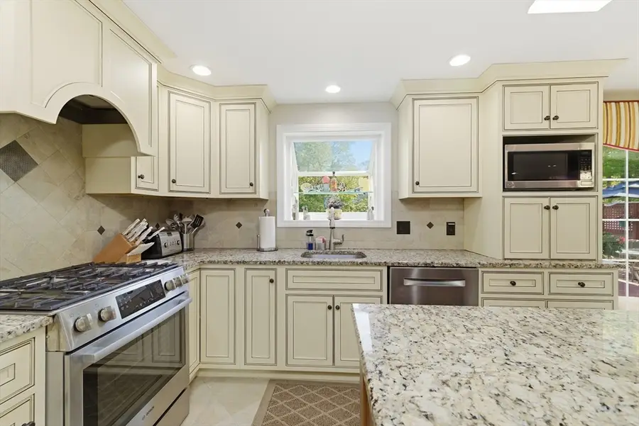 30 Princess Pine Circle, Taunton, MA 02780 - #3