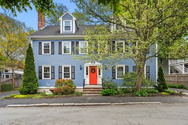 21 Madison St. #A, Newburyport, MA 01950