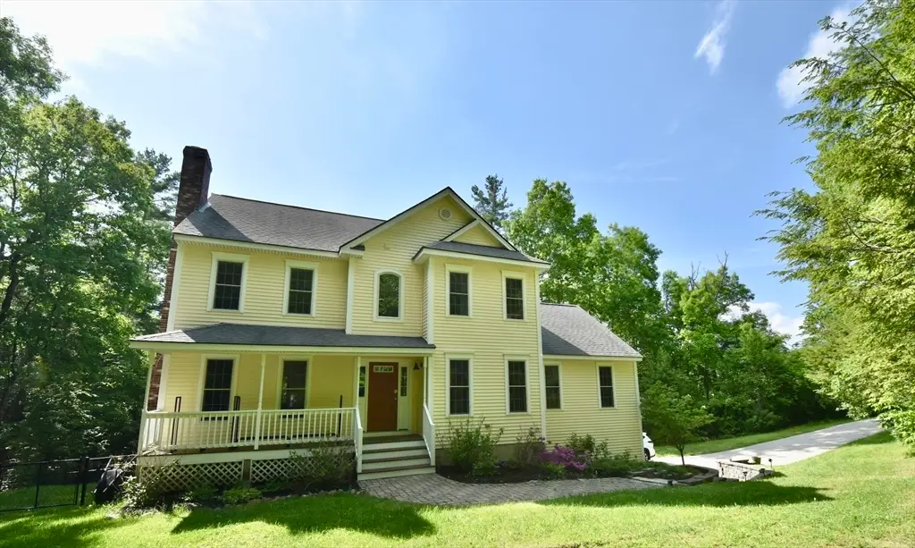 5 Eleanor La, Charlton, MA 01507 - #1