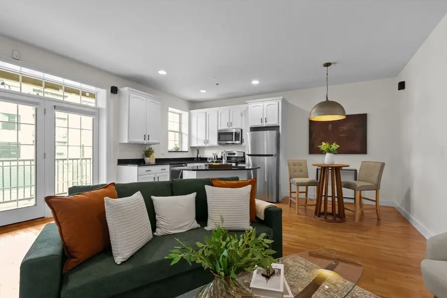 381 W Broadway #4, Boston, MA 02127 - #3