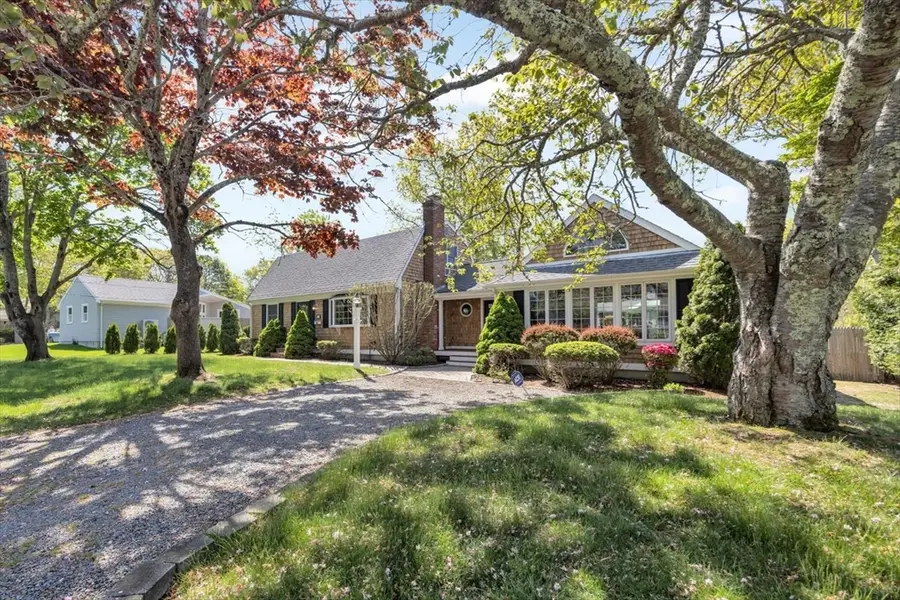 27 Sandpiper Circle, East Falmouth, MA 02536 - #2