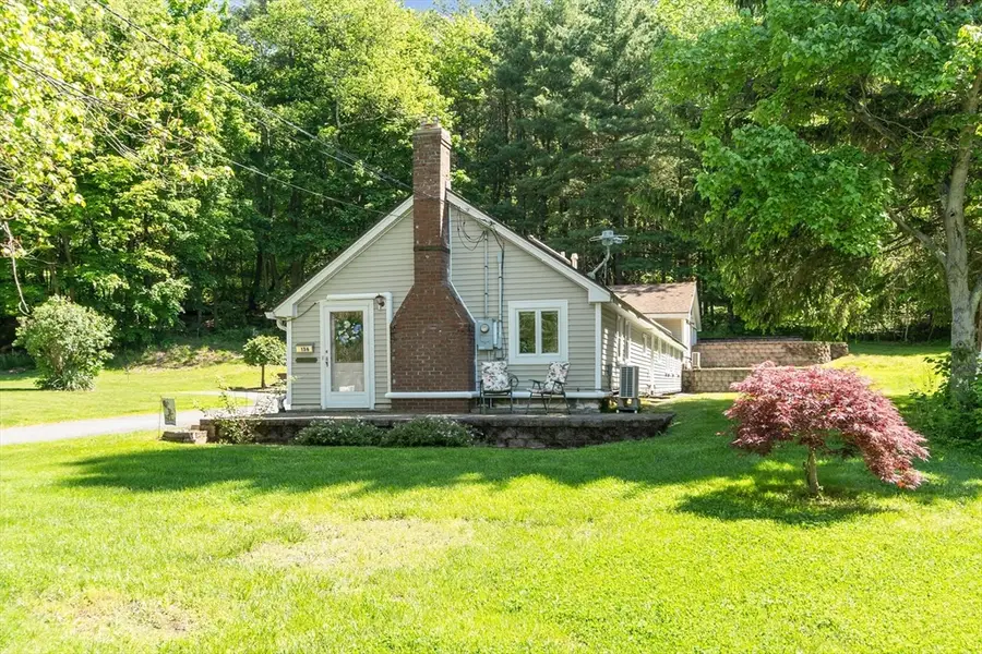 136 Fairbanks St, West Boylston, MA 01583 - #2