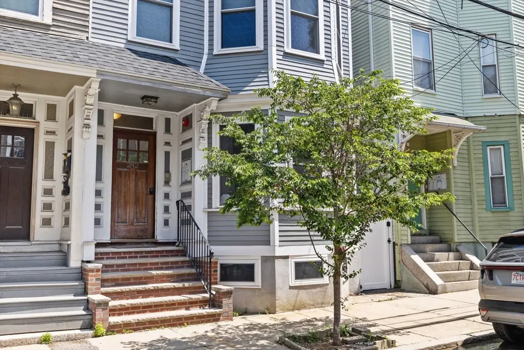 242 W 5th St #1, Boston, MA 02127 - #1