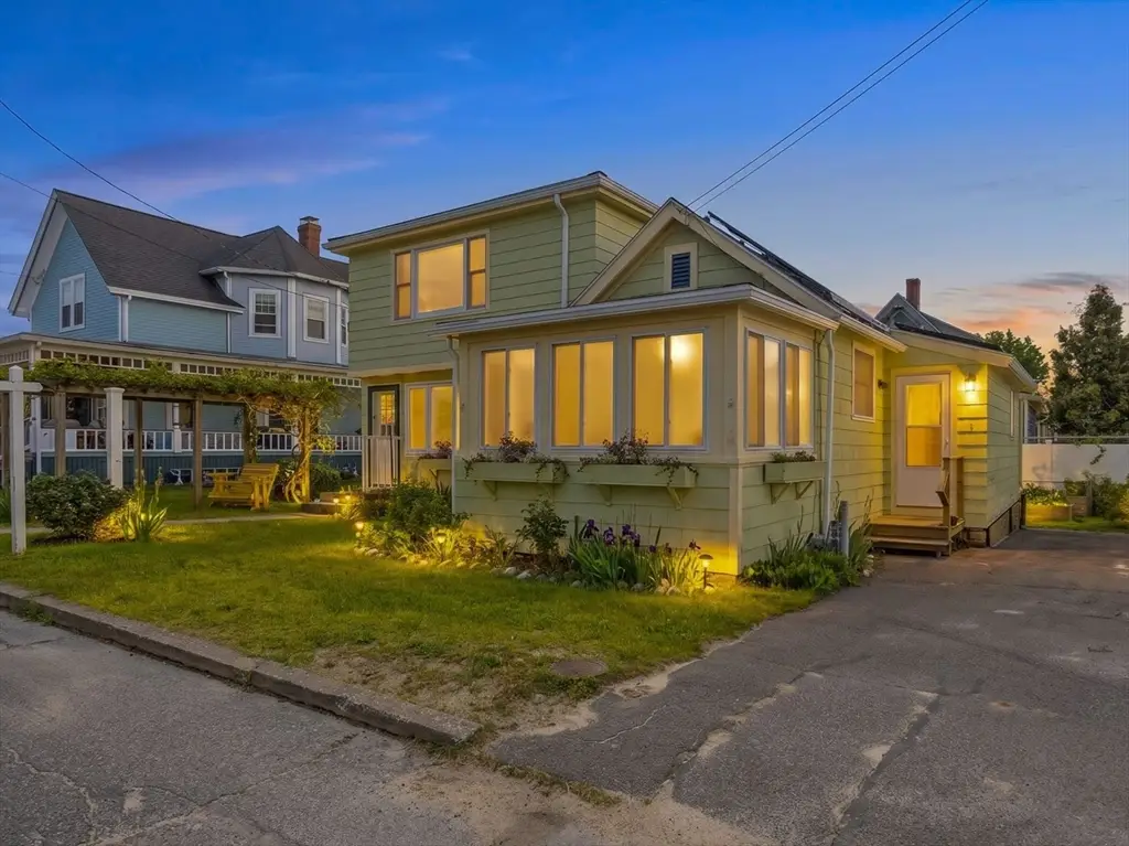 7 Grove St, Wareham, MA 02571 - #1