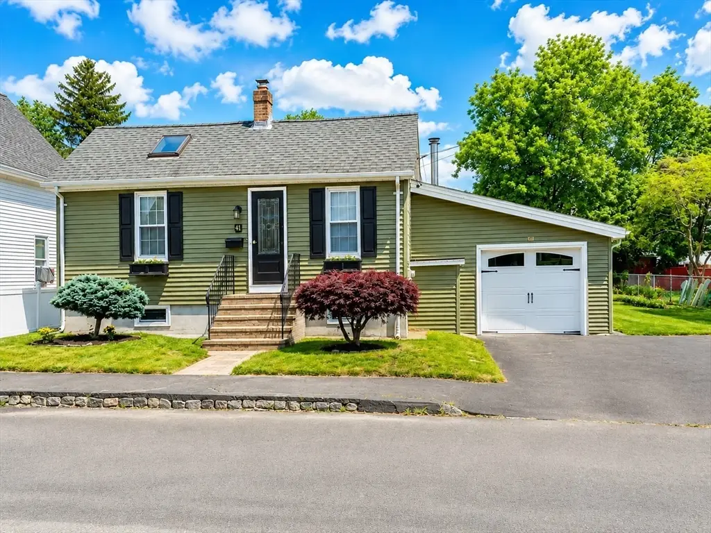 41 Benefit St, Taunton, MA 02780 - #1