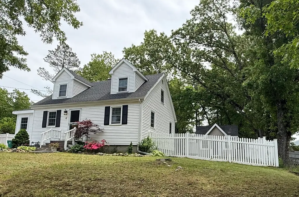 4 Robin Rd, Billerica, MA 01821 - #1