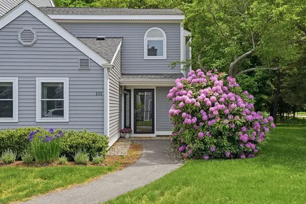 101 Tuckers Lane #101, Hingham, MA 02043
