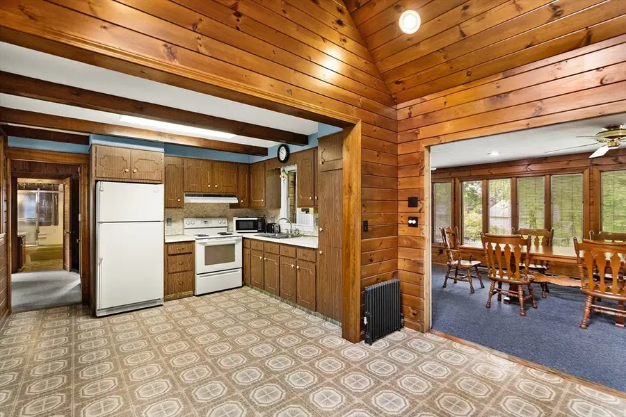 97 Pleasant St, Spencer, MA 01562 - #2
