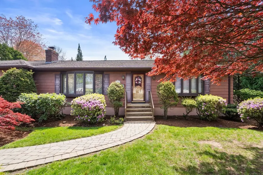 49 Lake St, Shrewsbury, MA 01545 - #2