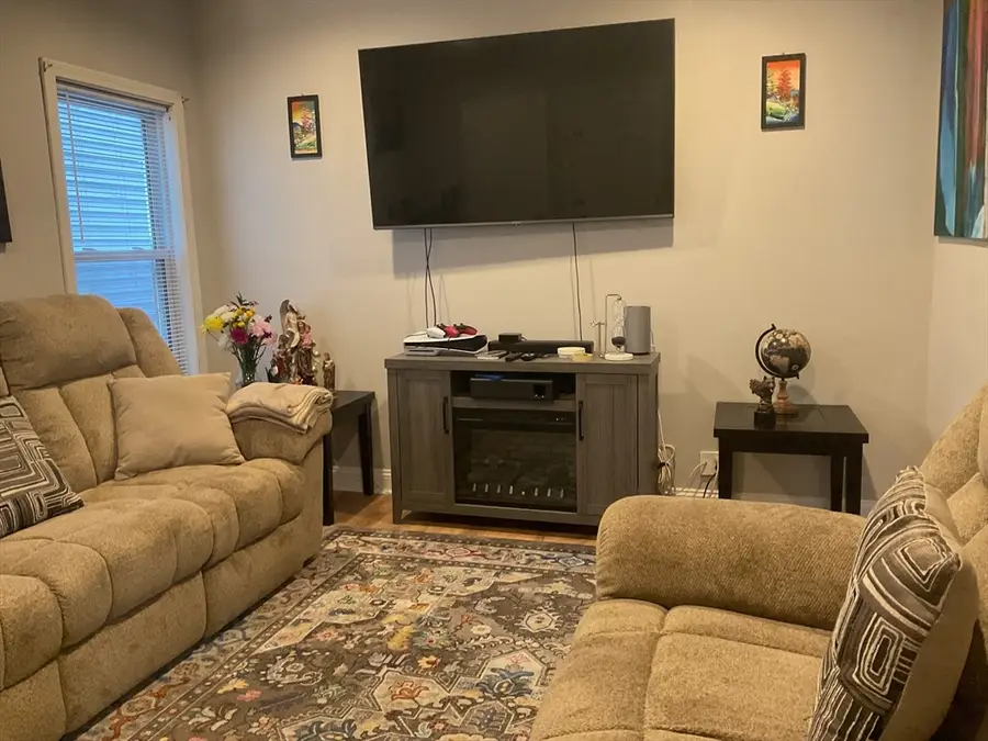 52 Whipple St, Lowell, MA 01852 - #3