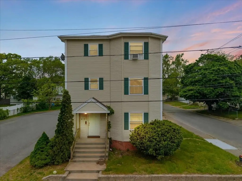 35 Hazel St #B, Attleboro, MA 02703 - #1