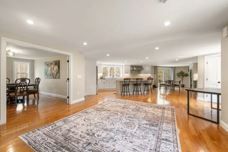 42 North St, Norfolk, MA 02056 - #3