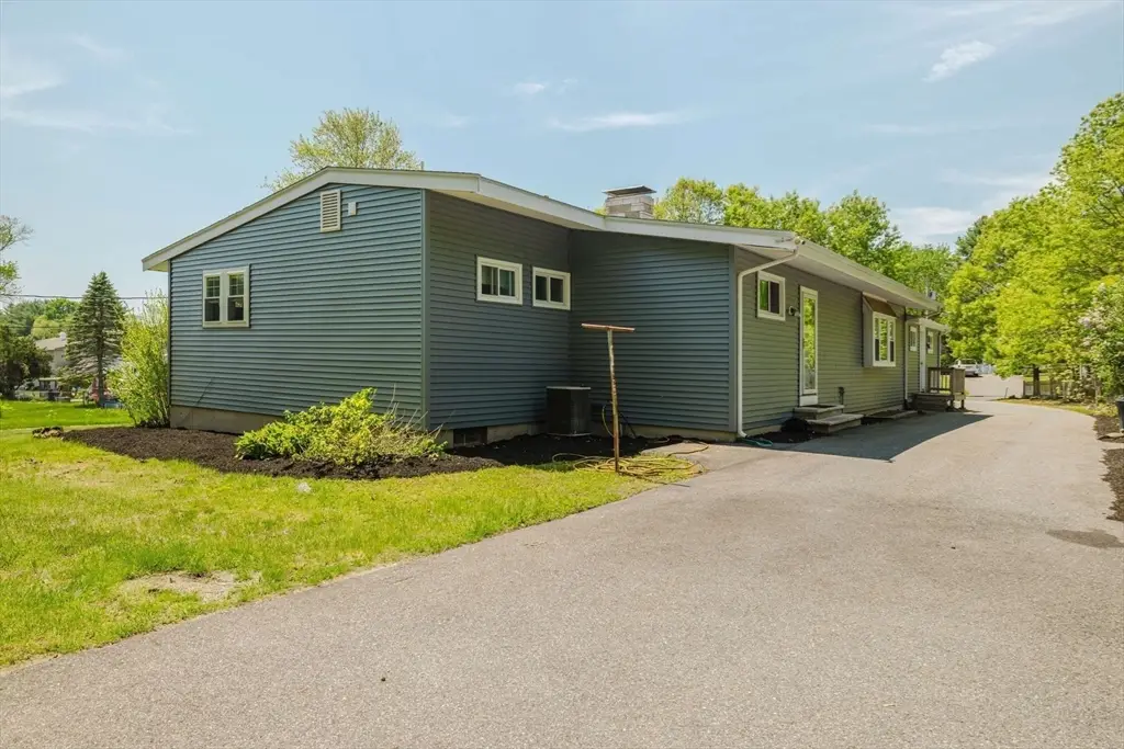 33 Margaret Rd, East Taunton, MA 02718 - #1