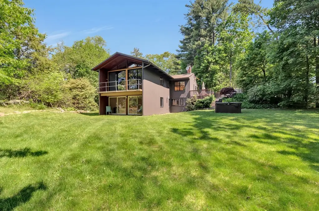 552 Concord Ave, Lexington, MA 02421 - #1