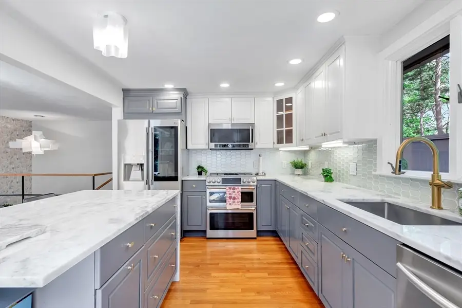 552 Concord Ave, Lexington, MA 02421 - #2