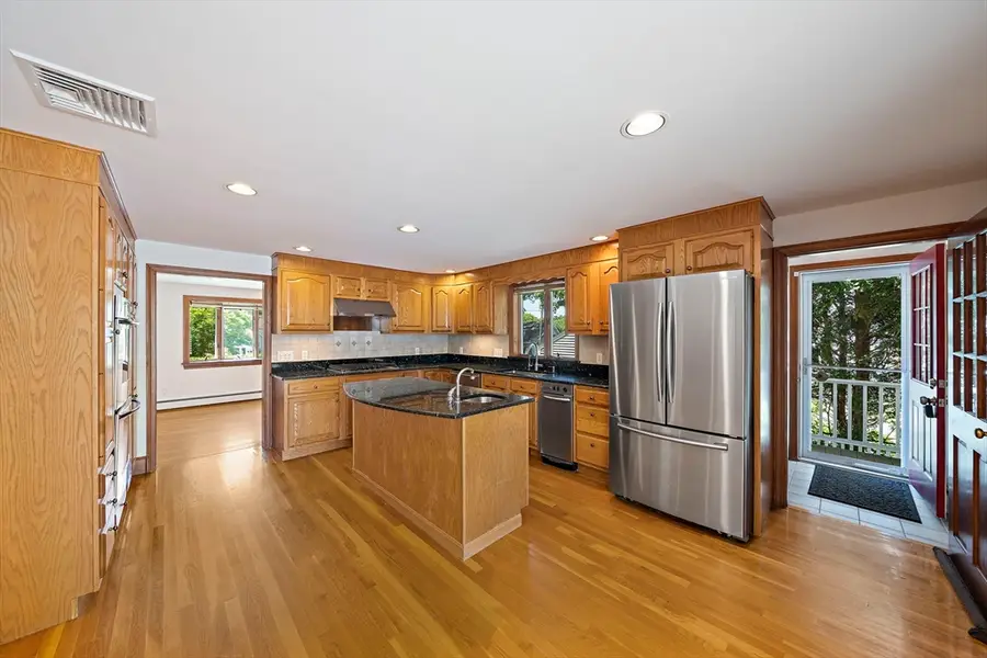 76 Shawmut St, Quincy, MA 02169 - #3