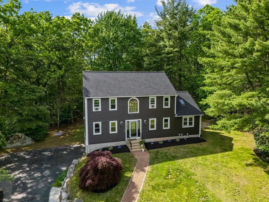 42 Brookside Dr, Uxbridge, MA 01569 - #2