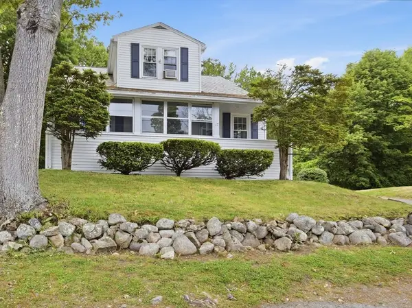 17 Great Pond Rd, Weymouth, MA 02190