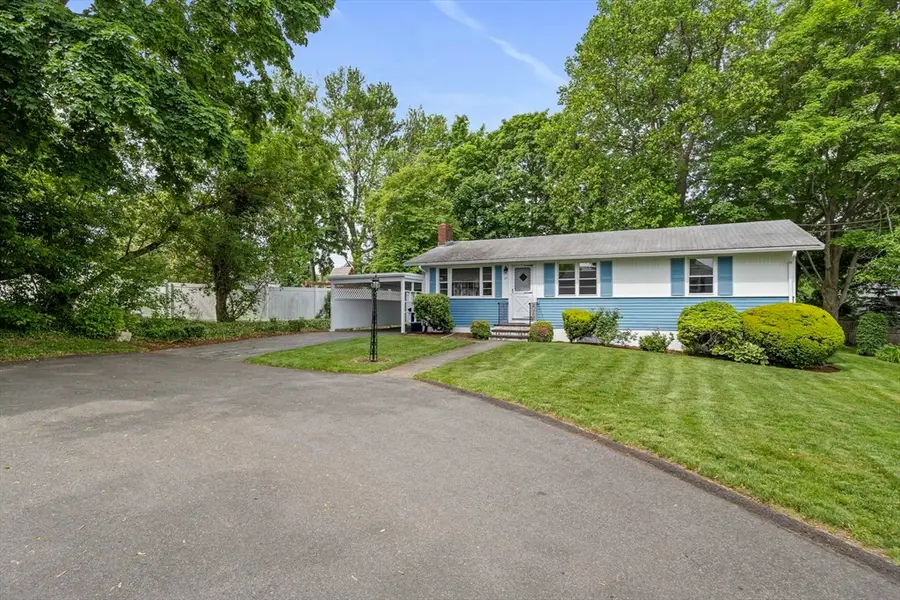 27 Cindy Ln, Braintree, MA 02184 - #3