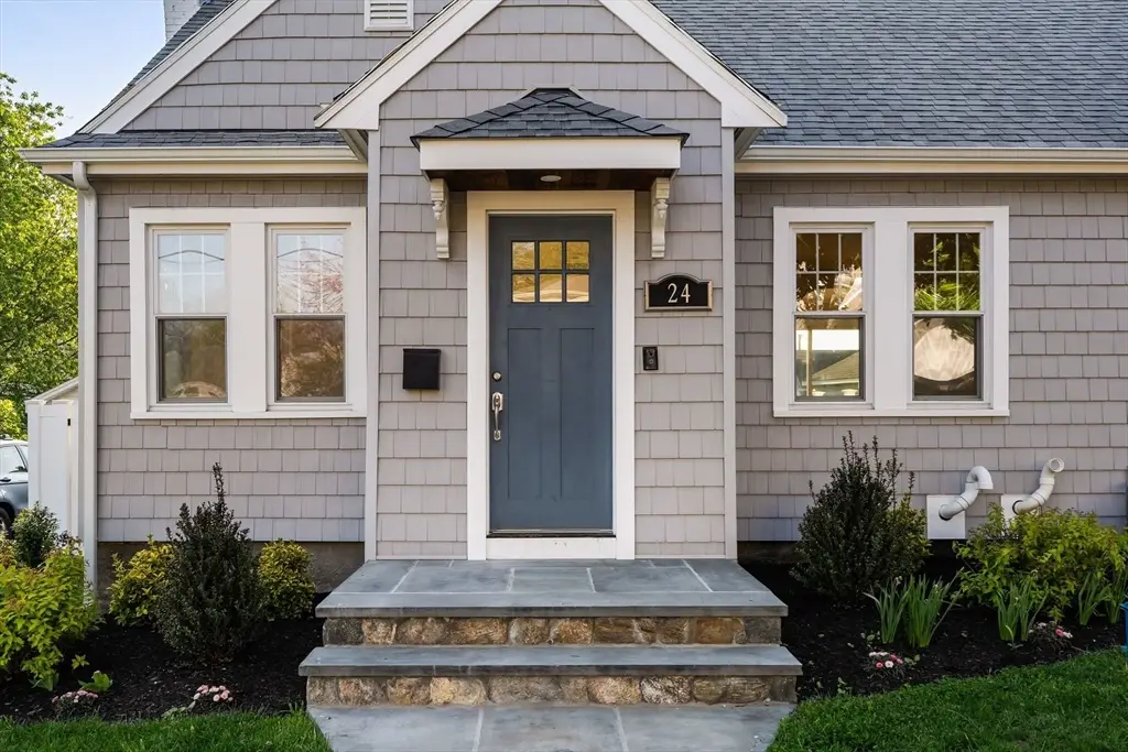 24 Bloomfield St, Quincy, MA 02171 - #1