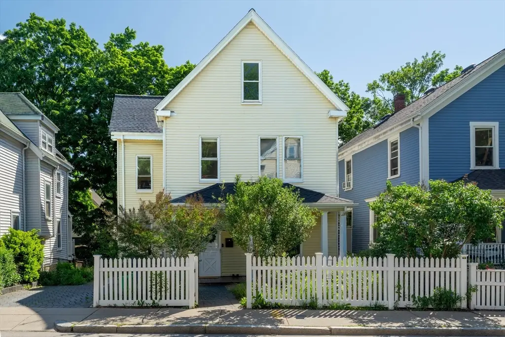 146 Poplar St, Boston, MA 02131 - #1