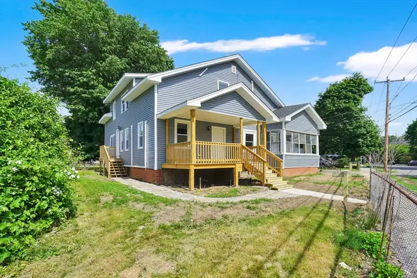 13 Canal St, South Hadley, MA 01075