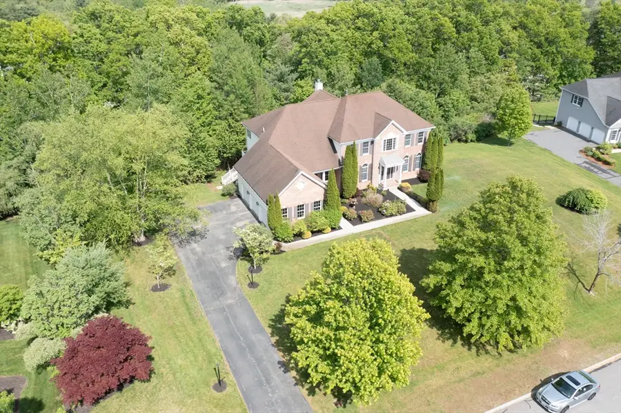 10 Valley View Dr, North Grafton, MA 01536 - #2