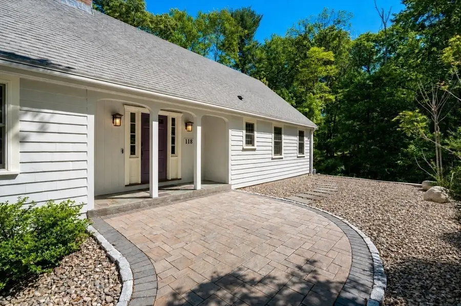 118 Newton St, Weston, MA 02493 - #2