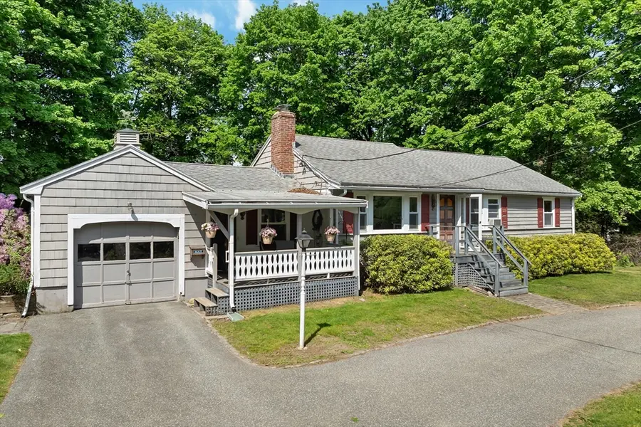 394 Pearl St, Reading, MA 01867 - #3