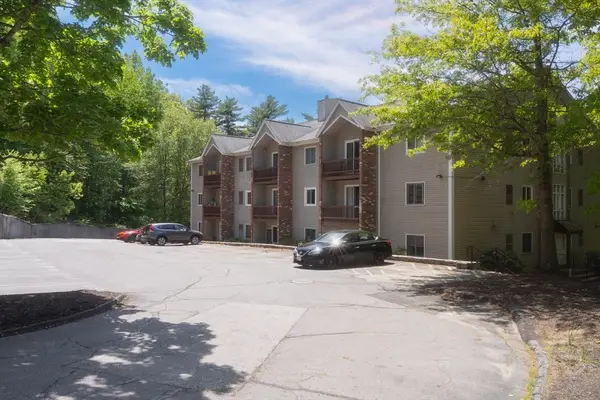 44 Maria Ave #202, Southbridge, MA 01550