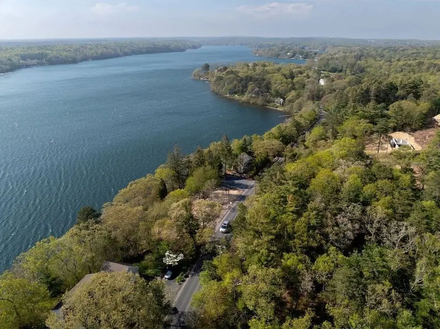 209 Herring Pond Rd, Plymouth, MA 02360 - #2